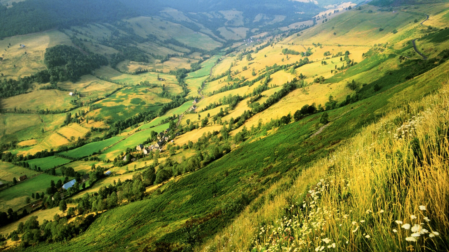 Vue aérienne de Cantal